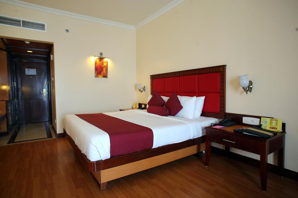 Thrissur Joys Palace Hotel חדר תמונה