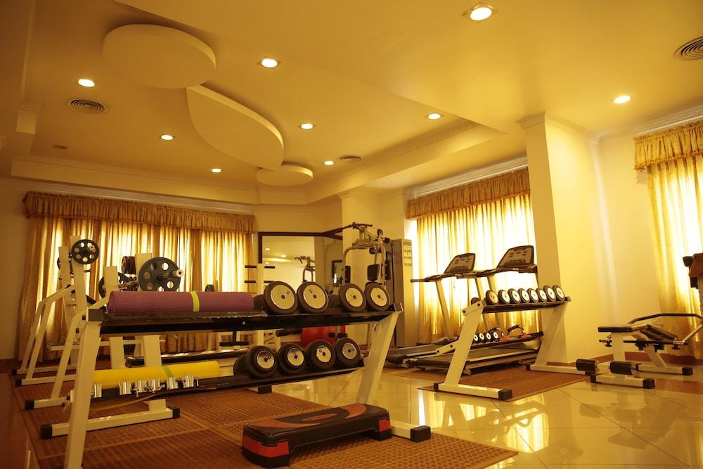 Thrissur Joys Palace Hotel מראה חיצוני תמונה