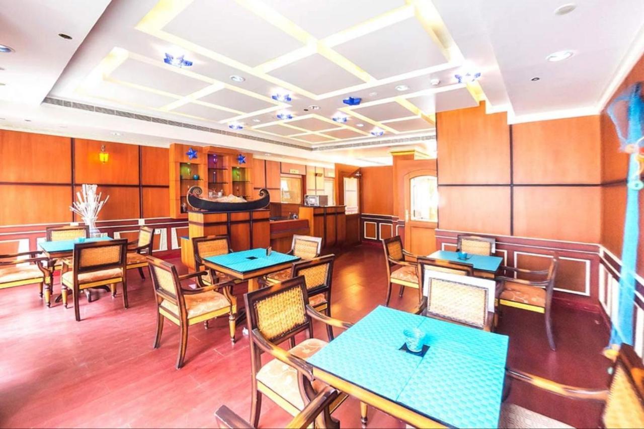 Thrissur Joys Palace Hotel מראה חיצוני תמונה
