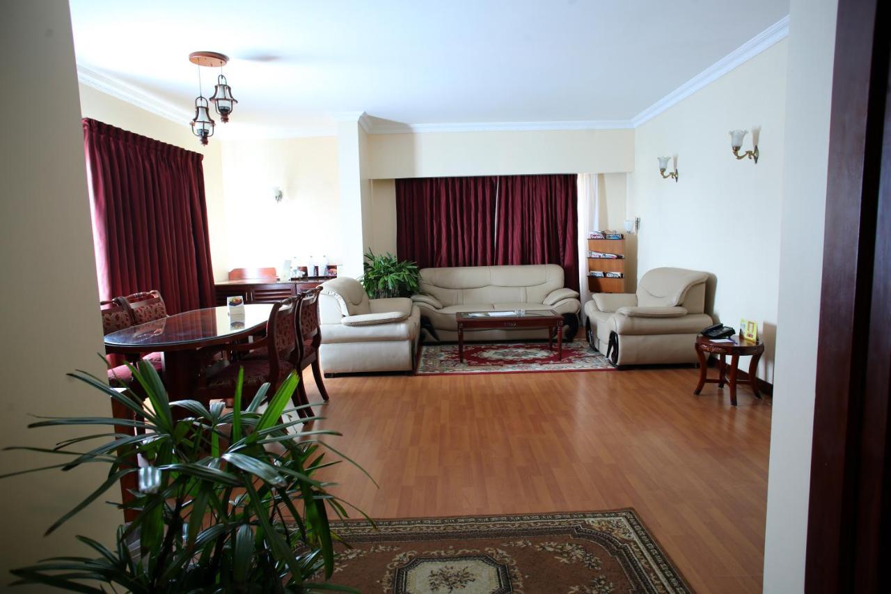 Thrissur Joys Palace Hotel מראה חיצוני תמונה