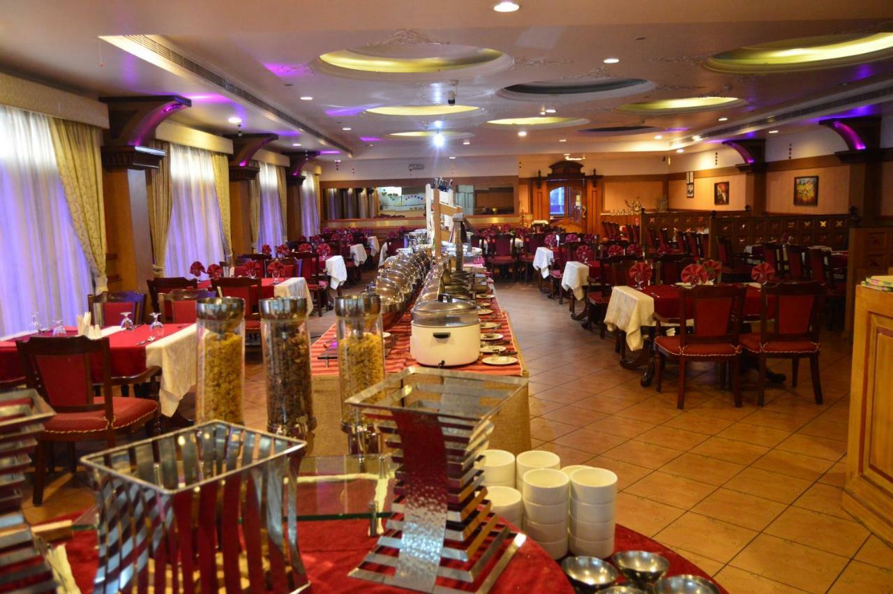 Thrissur Joys Palace Hotel מראה חיצוני תמונה