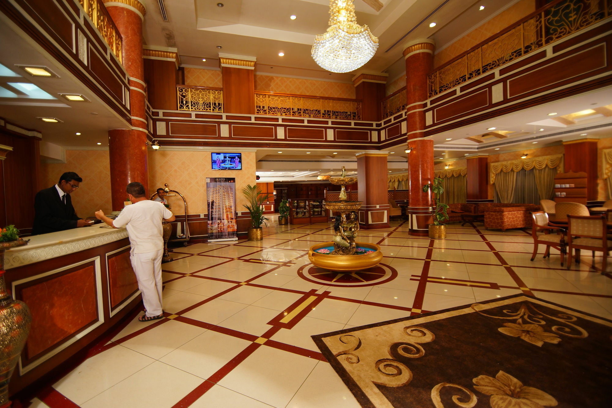 Thrissur Joys Palace Hotel מראה חיצוני תמונה